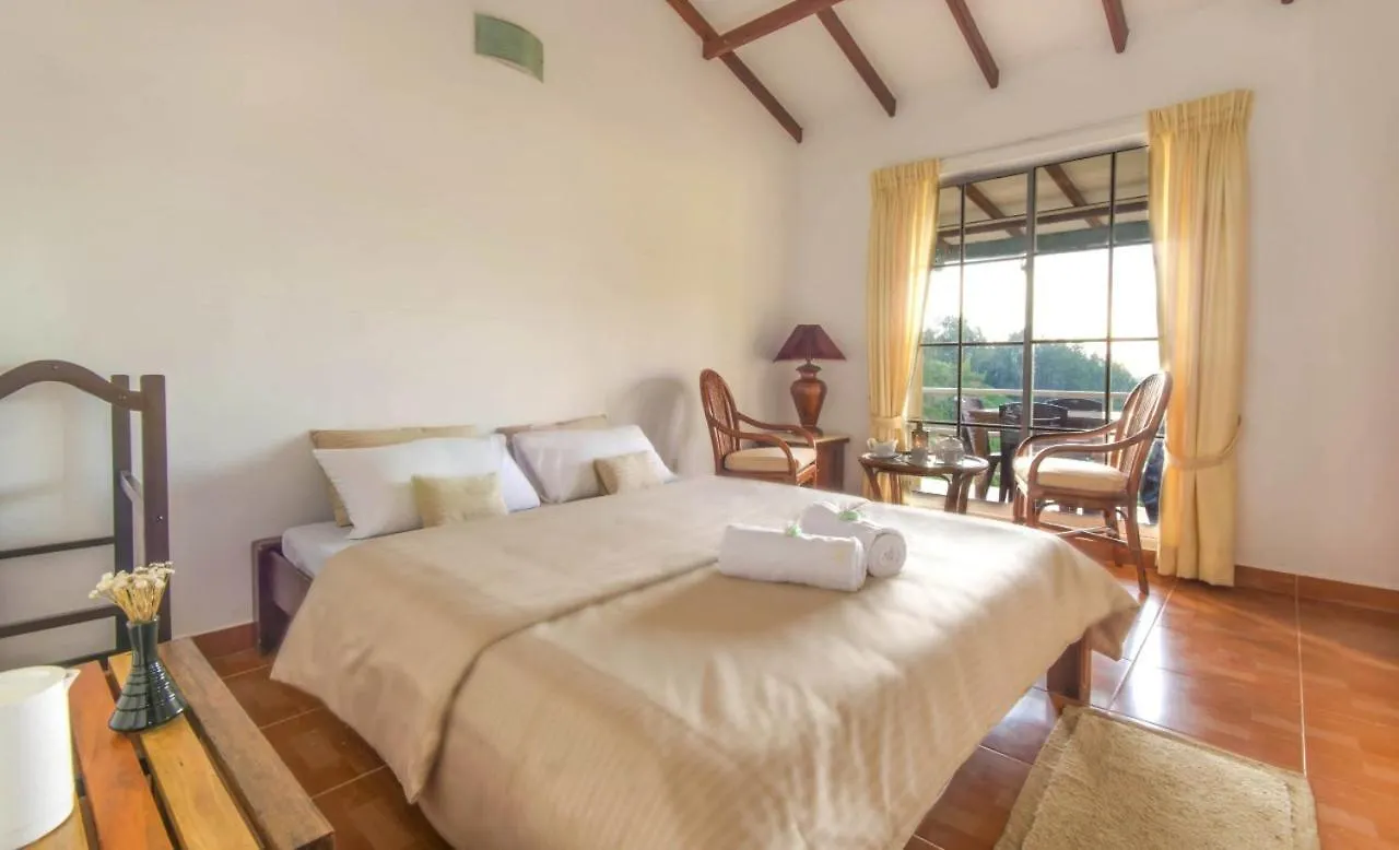 Lassana Holiday Bungalow Rozelle